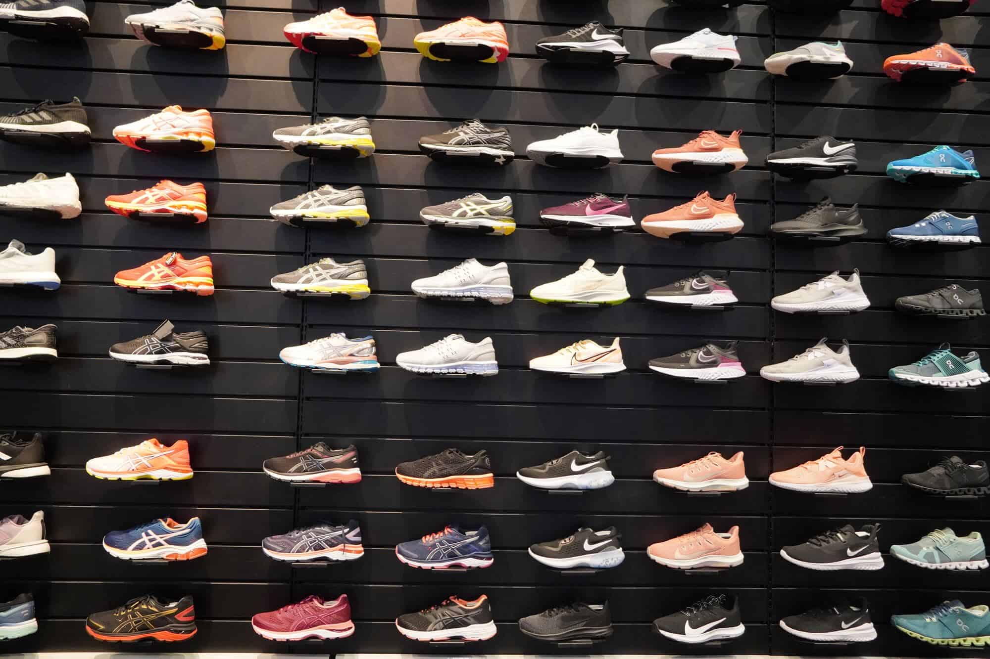 zuur Schaken Negende Under Armour vs Nike Running Shoes: Which is Better?